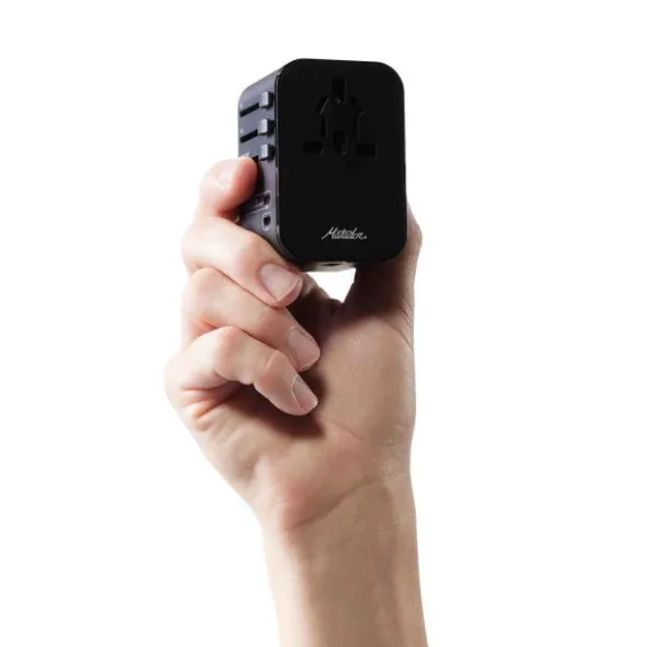 Adaptateur universel de prise électrique Matador