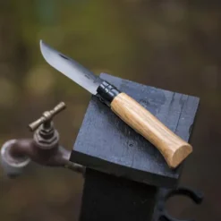 Couteau Opinel n°8 Black - Tradition 8,5 cm - Inox noir, chêne