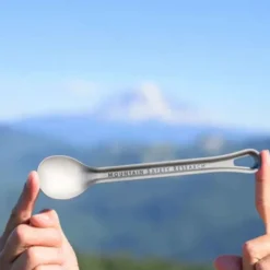 Cuillère long manche en titane MSR