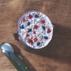Porridge aux fruits rouges