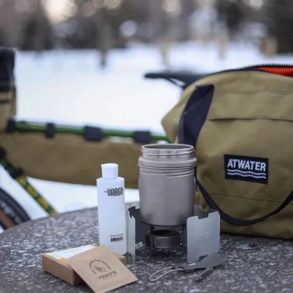 Réchaud à alcool Vargo Triad Multi-Fuel Stove - Titane