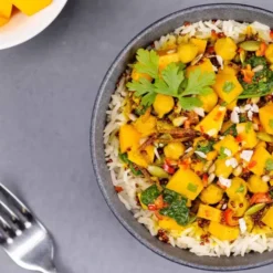 Riz et légumes au curry indien - Grand format